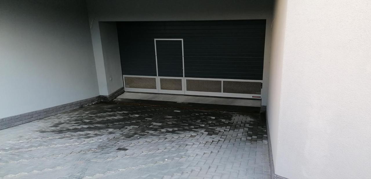 Apartamenty Mariela-Kolobrzeg Z Garazem Buitenkant foto